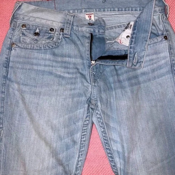 True Religion Relaxed Straight Light Wash Jeans size 33 - Picture 3 of 8